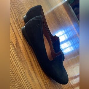 Vionic Willa slip on flats suede black